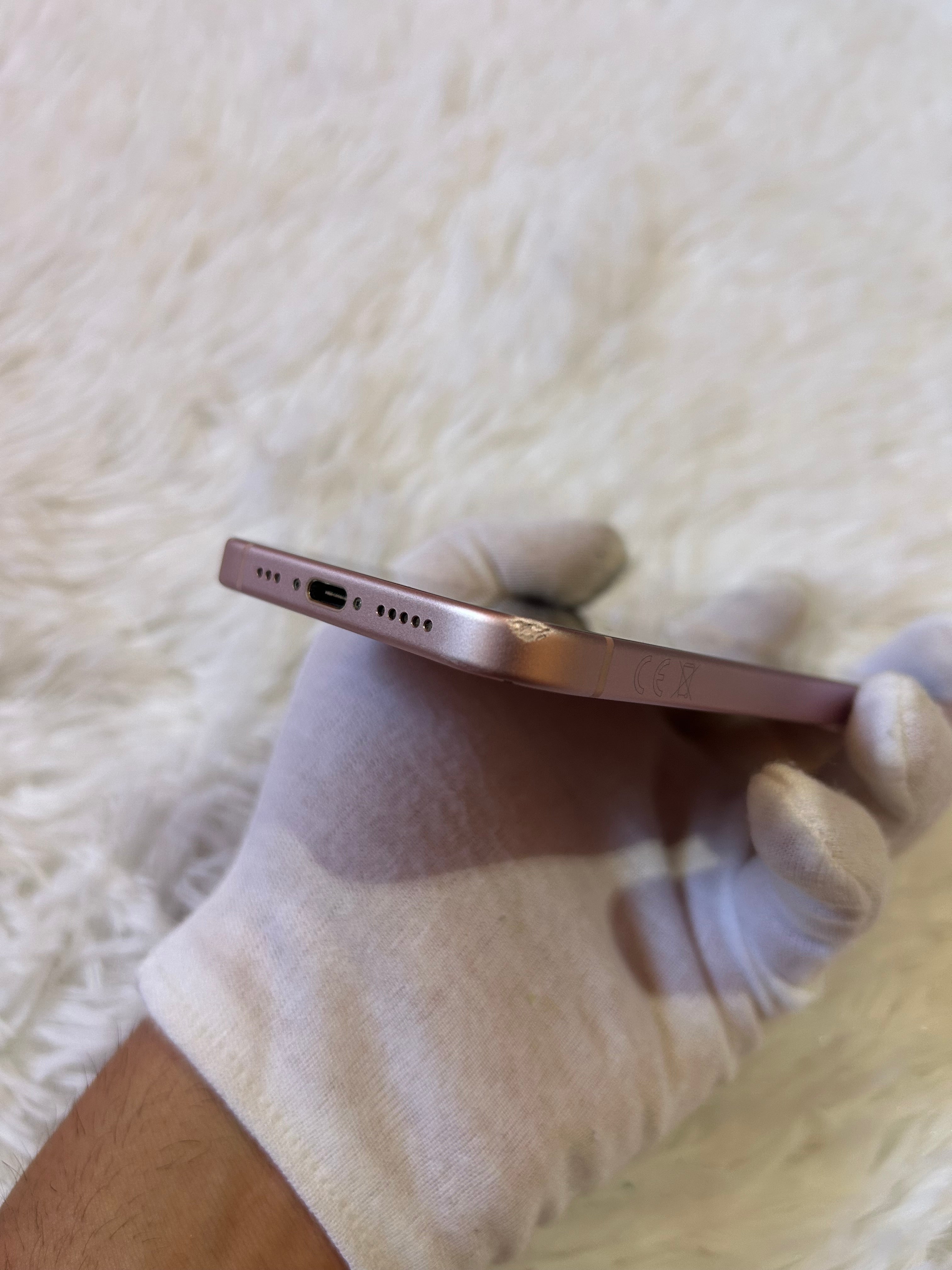 iPhone 15 128 Gb Rosa - Batteria 84%